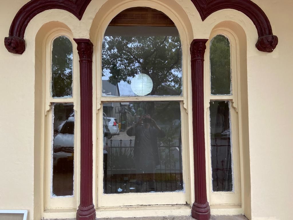 Overhaul Double Hung Sash Window, Heritage Glass, Glazing Bars, Linseed Putty, Hardware, Child Safety Restrictors 
