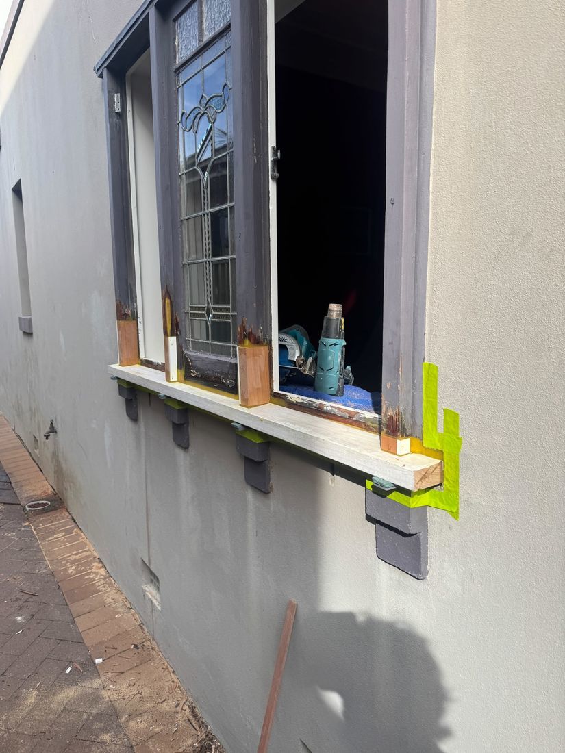 Timber Rot Repairs, Epoxy Resin, Heritage Glass, Coloured Glass, Linseed putty, Hardware 