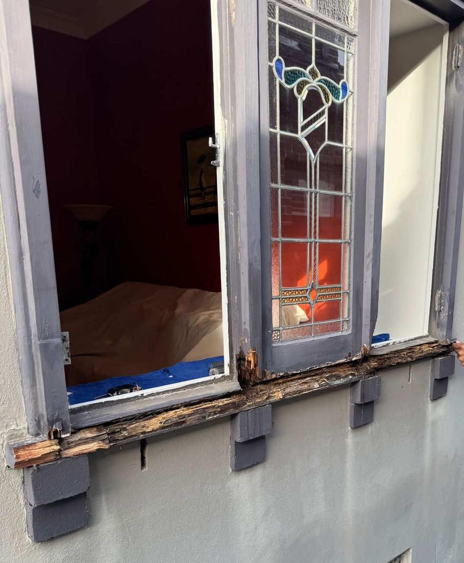 Timber Rot Repairs Epoxy Resin 10 Year Guarantee, Acoustic Glass, Glazing Bars, Bespoke Joinery, Hardware, 